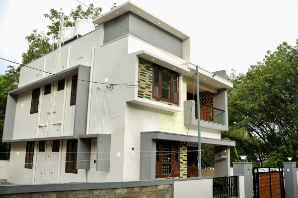 Vipin and Akhila second residential unit Peyad, Thiruvananthapuram showing detailed construction work